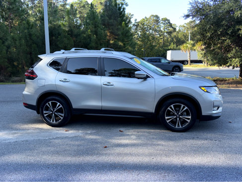 Used 2019 Nissan Rogue SV w/ Premium Package image 35