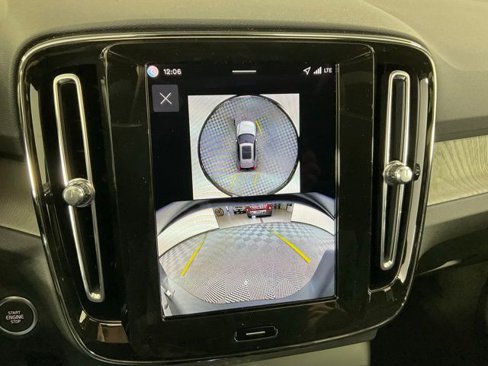 New 2026 Volvo XC40 B5 Plus w/ Protection Package Premier image 14