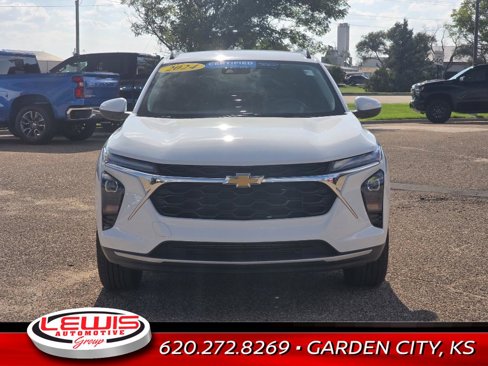 Used 2024 Chevrolet Trax LT image 3