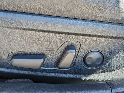 Used 2019 Kia Cadenza Premium image 18