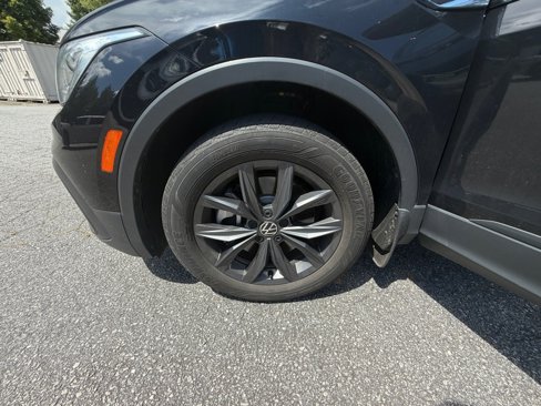 Certified 2022 Volkswagen Tiguan SE image 27