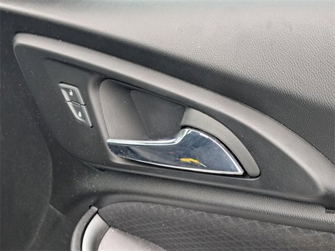 Used 2023 Chevrolet Malibu LS w/ Driver Confidence Package image 32