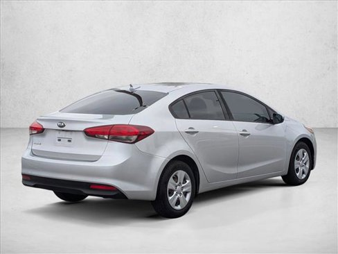 Used 2018 Kia Forte LX w/ LX Popular Package image 5