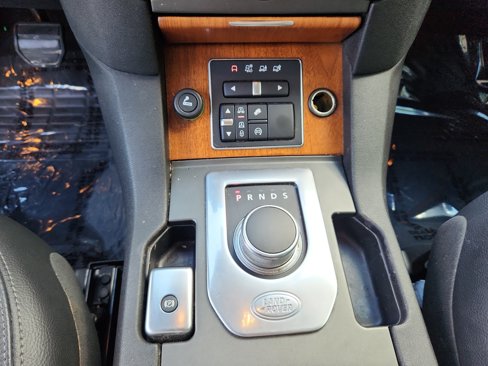 Used 2015 Land Rover LR4 HSE image 15
