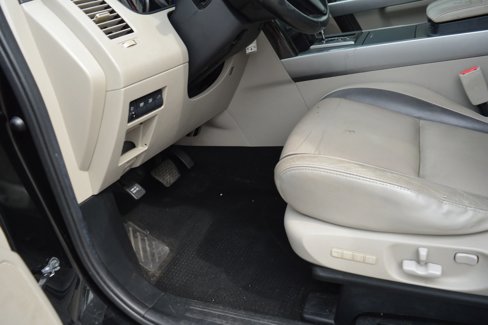 Used 2011 MAZDA CX-9 Grand Touring w/ Moonroof & Bose Audio Pkg image 14