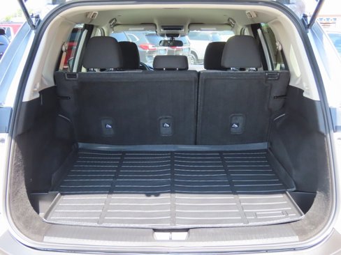 Used 2023 Nissan Rogue SV image 11