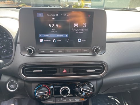 Used 2023 Hyundai Kona SEL image 15