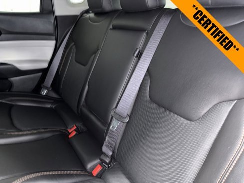 Certified 2022 Jeep Compass Limited image 8