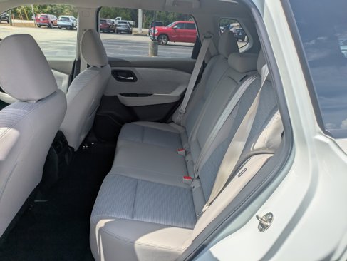 Used 2023 Nissan Rogue SV image 13