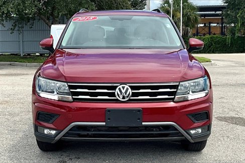 Used 2018 Volkswagen Tiguan SE w/ Panoramic Sunroof Package image 10