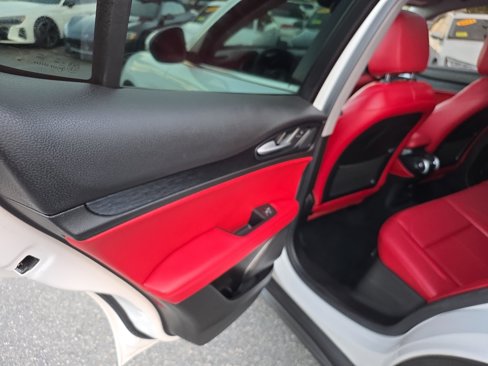 Used 2021 Alfa Romeo Stelvio Sprint w/ Sun & Sound Package image 41