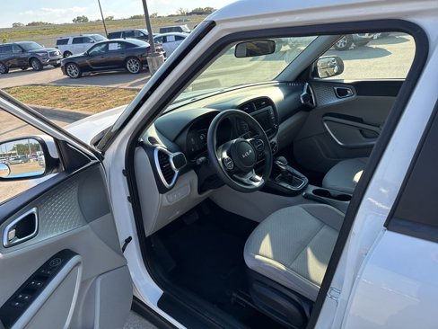 Used 2023 Kia Soul LX w/ Option Group 015 image 20