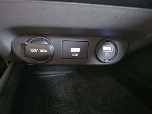 Certified 2021 Hyundai Elantra SEL w/ Convenience Package image 21