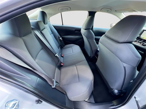 Used 2022 Toyota Corolla LE image 24