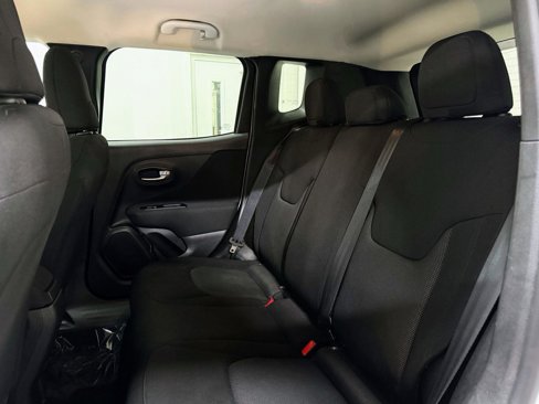 Used 2020 Jeep Renegade Sport w/ Sport Appearance Group image 16