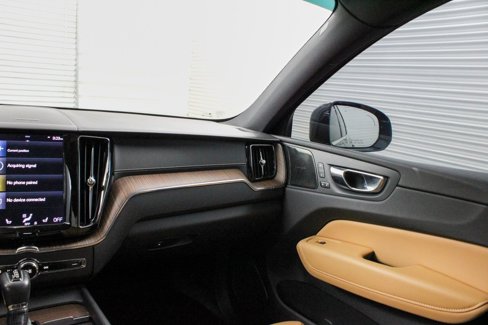 Certified 2021 Volvo XC60 T5 Inscription w/ Protection Package Premier image 22