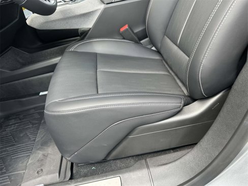 New 2025 Cadillac Optiq Sport 2 w/ LPO, Floor Liner Package image 15