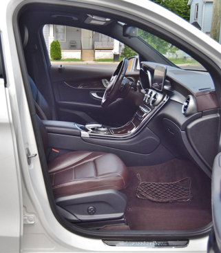 Used 2018 Mercedes-Benz GLC 300 4MATIC Coupe w/ Multimedia Package image 19