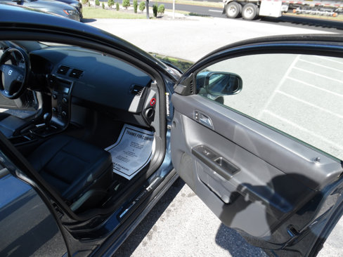 Used 2009 Volvo S40 T5 R-Design image 21
