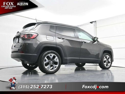 Used 2018 Jeep Compass Limited w/ Navigation Group image 22