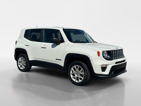 Used 2023 Jeep Renegade Latitude image 8