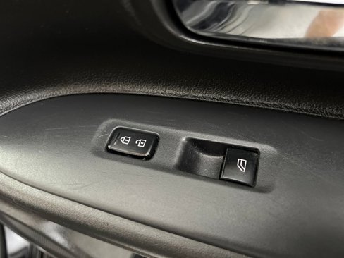 Used 2020 Mitsubishi Outlander SE image 24
