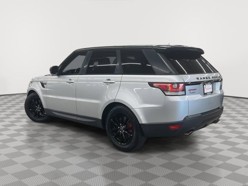 Used 2016 Land Rover Range Rover Sport SE image 4