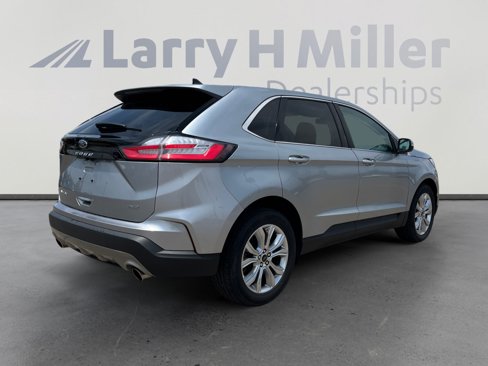 Used 2024 Ford Edge Titanium image 5