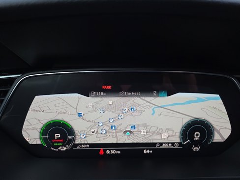 Used 2022 Audi e-tron Premium Plus w/ Premium Plus Package image 58