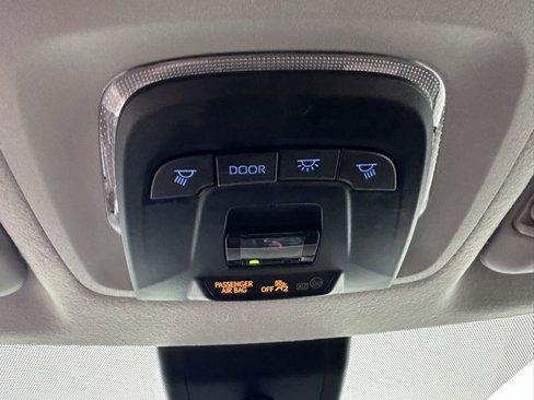 Used 2022 Toyota Corolla Cross LE image 21