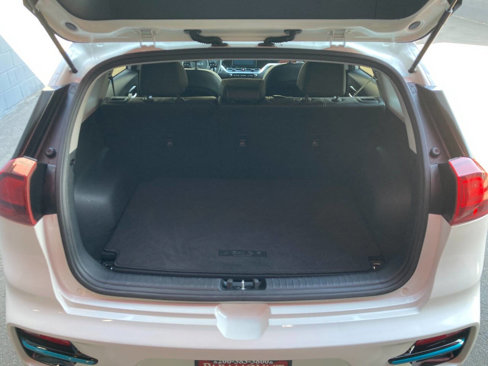 Used 2022 Kia Niro EX w/ Cold Weather Package image 19