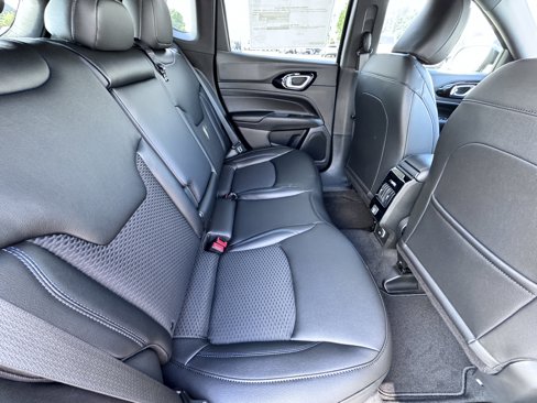 New 2026 Jeep Compass Latitude image 26