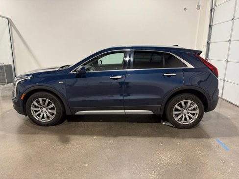 Used 2020 Cadillac XT4 Premium Luxury w/ Cold Weather Package image 6