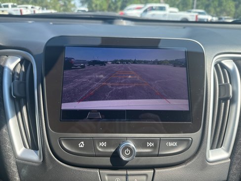 Used 2024 Chevrolet Malibu LT image 5