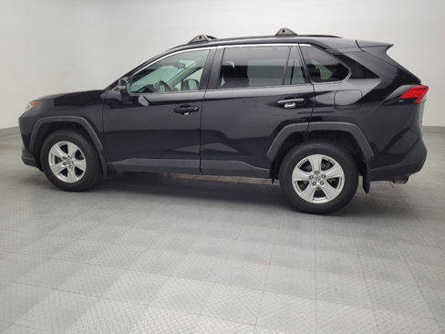 Used 2019 Toyota RAV4 XLE w/ Convenience Package image 3