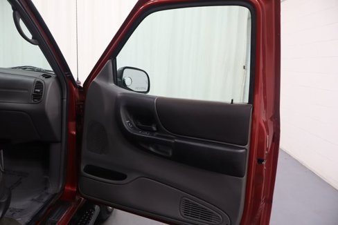 Used 2005 Ford Ranger XL image 11