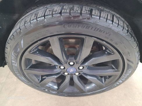 Used 2018 Ford Escape SE w/ SE Sport Appearance Package image 8
