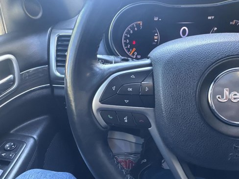 Used 2018 Jeep Grand Cherokee Overland image 15