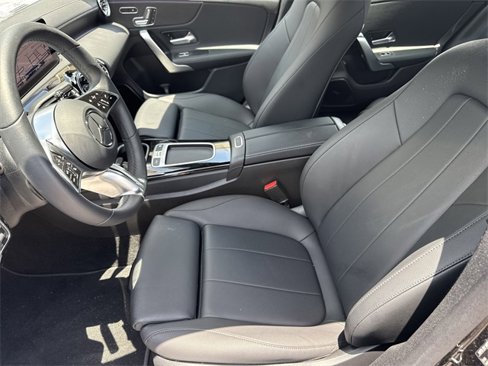 New 2025 Mercedes-Benz CLA 250 image 25