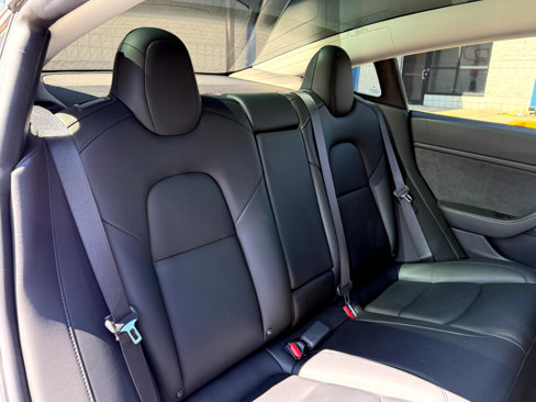 Used 2019 Tesla Model 3 Long Range image 16