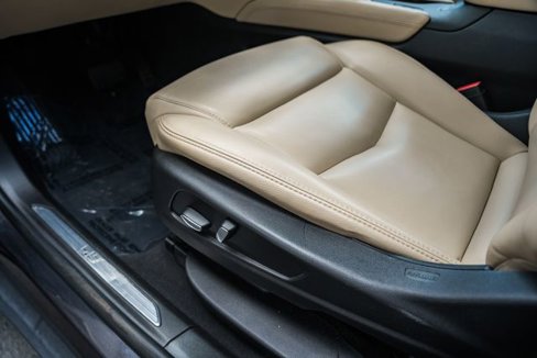 Used 2018 Cadillac XT5 AWD image 35