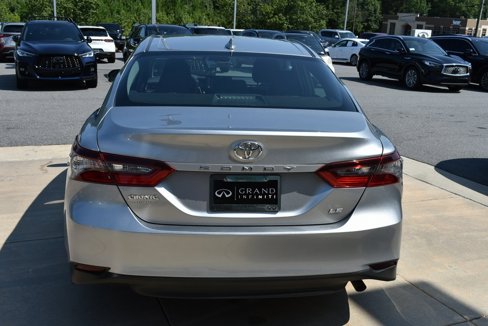 Used 2022 Toyota Camry LE image 13