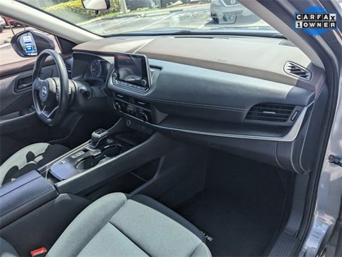 Used 2023 Nissan Rogue S image 15