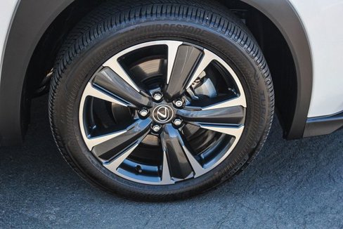 Used 2025 Lexus UX 300h FWD image 14