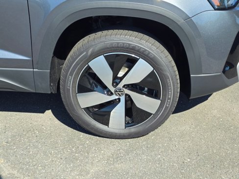 New 2025 Volkswagen Taos S image 2