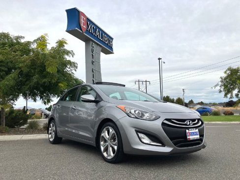 Used 2013 Hyundai Elantra GT w/ Tech Pkg image 2