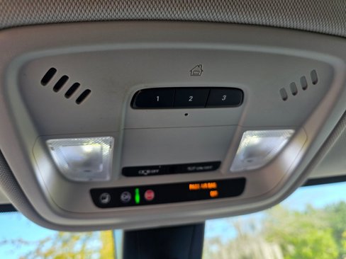 Used 2018 Chevrolet Traverse LT image 26