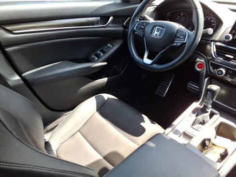 Used 2019 Honda Accord Sport image 16