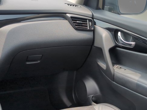 Used 2022 Nissan Rogue Sport SV image 14
