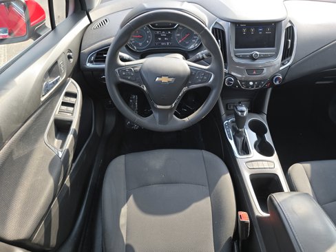 Used 2019 Chevrolet Cruze LT image 29